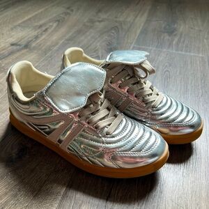 Steve Madden Madrid Sneakers - Silver (6.5)